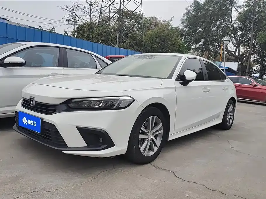 Honda Civic — фото 1