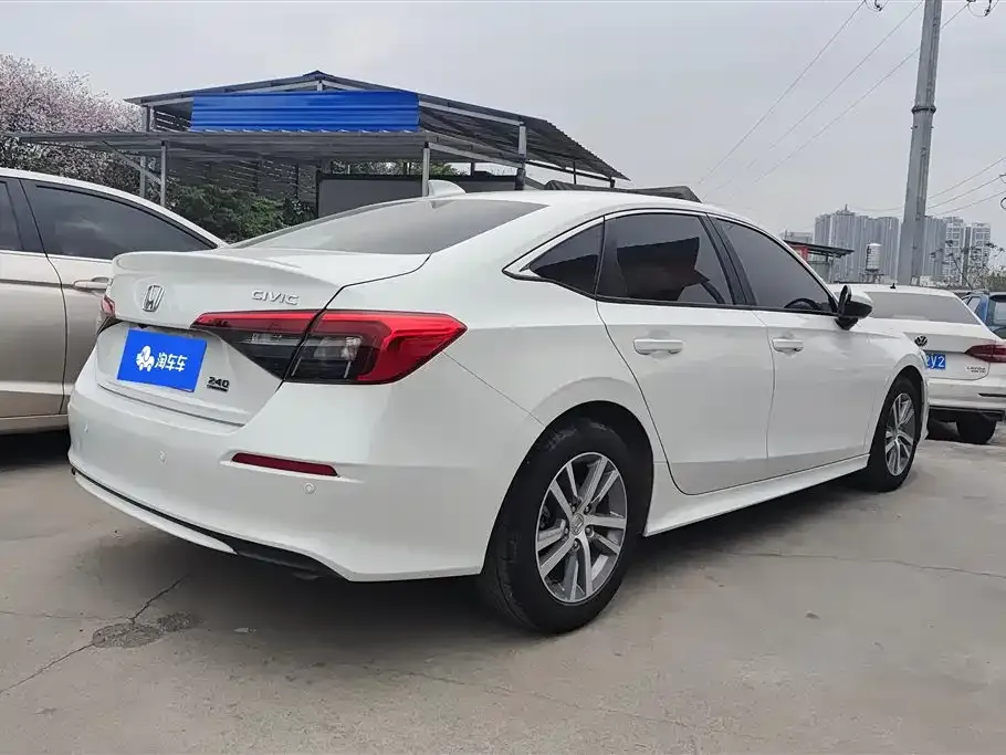 Honda Civic — фото 3
