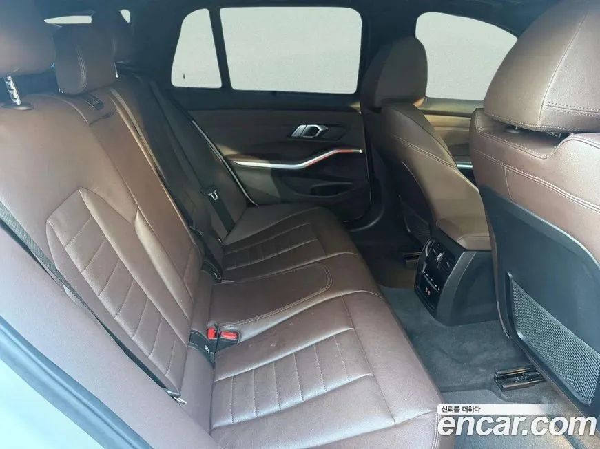 BMW 3-Series 2022 из KR, фото 8