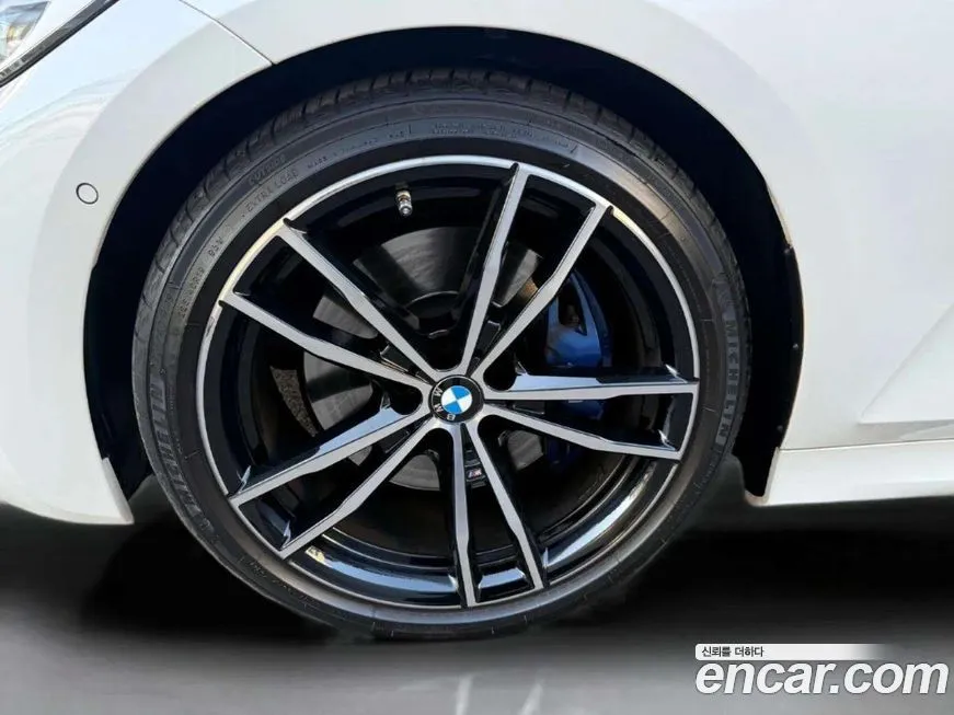 BMW 3-Series 2022 из KR, фото 7