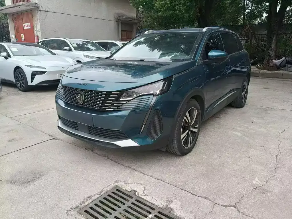 Peugeot 5008 2023 из CN, фото 1