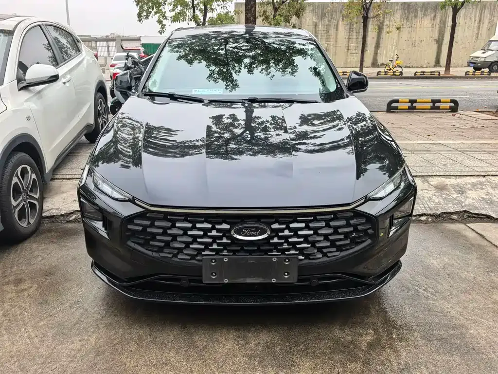 Ford Mondeo — фото 8