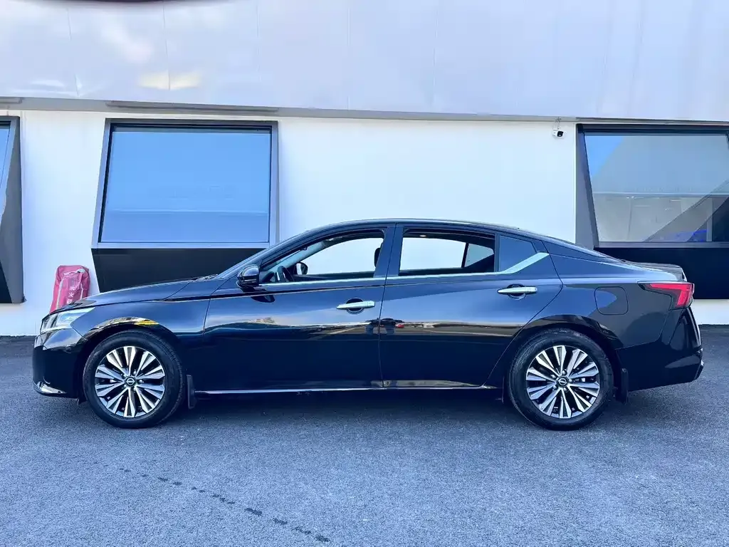 Nissan Teana 2023 из CN, фото 8