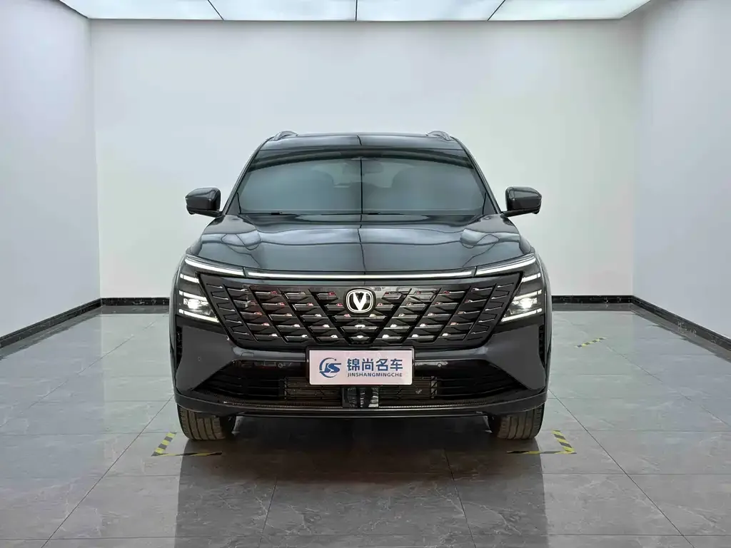 Changan CS75PLUS — фото 3