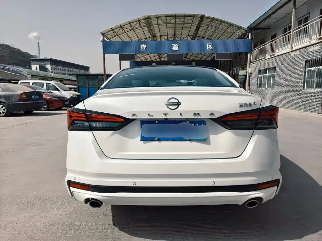 Nissan Teana — фото 5