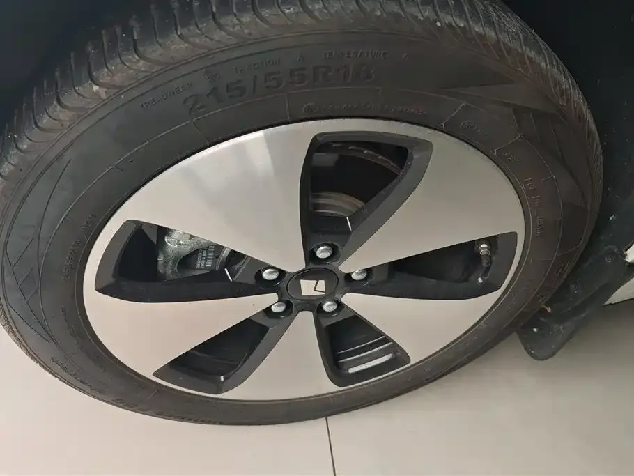 Baojun Yunduo — фото 2