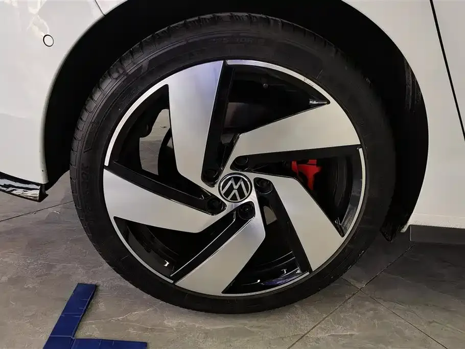 Volkswagen Golf GTI 2023 из CN, фото 8