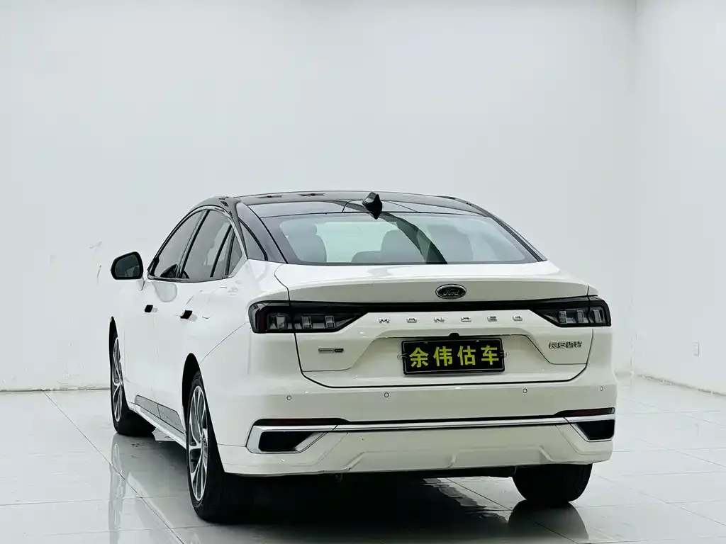 Ford Mondeo — фото 4