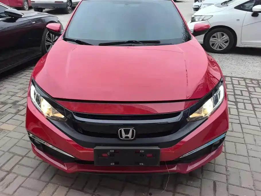 Honda Civic — фото 10