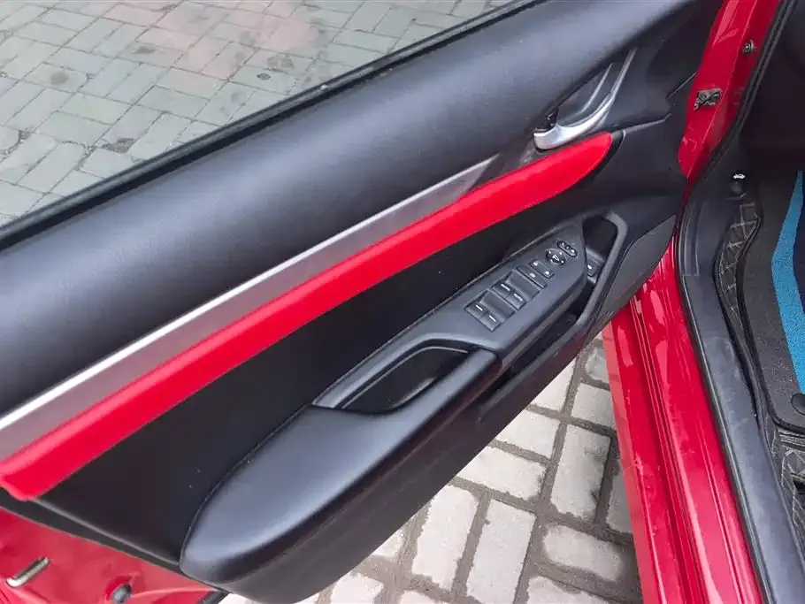 Honda Civic — фото 8
