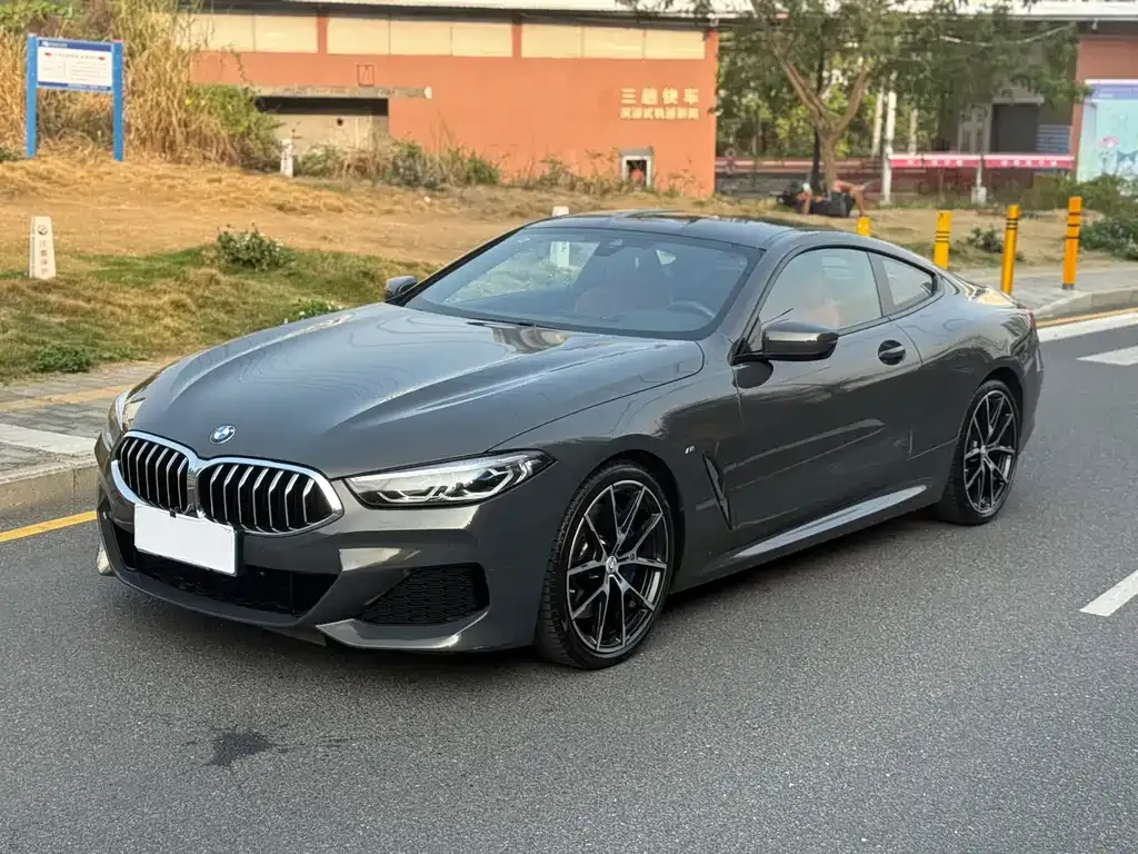 BMW 8 Series 840i 2-door Coupe M Sport