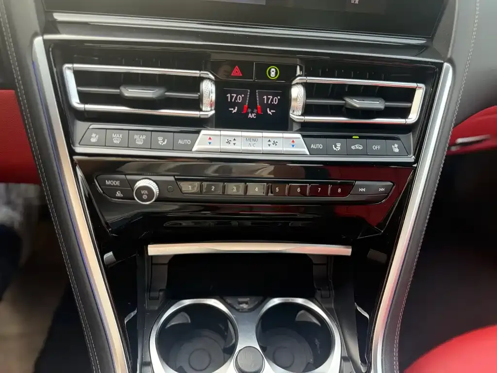 BMW 8 Series 2022 из CN, фото 4