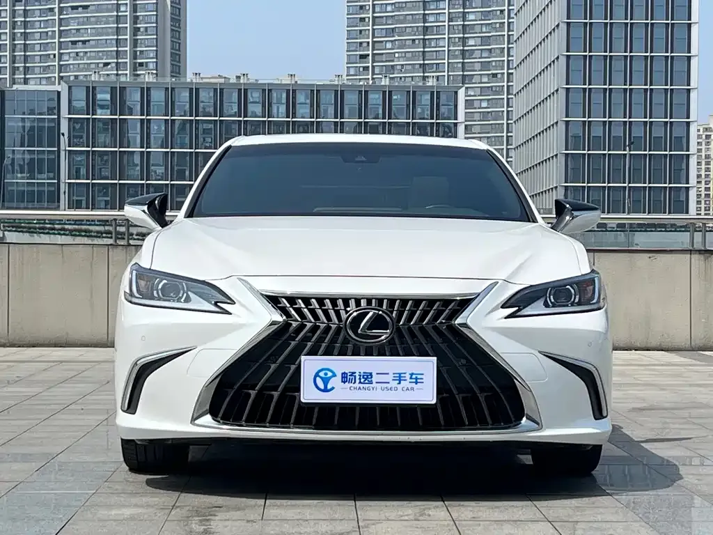 Lexus ES — фото 9