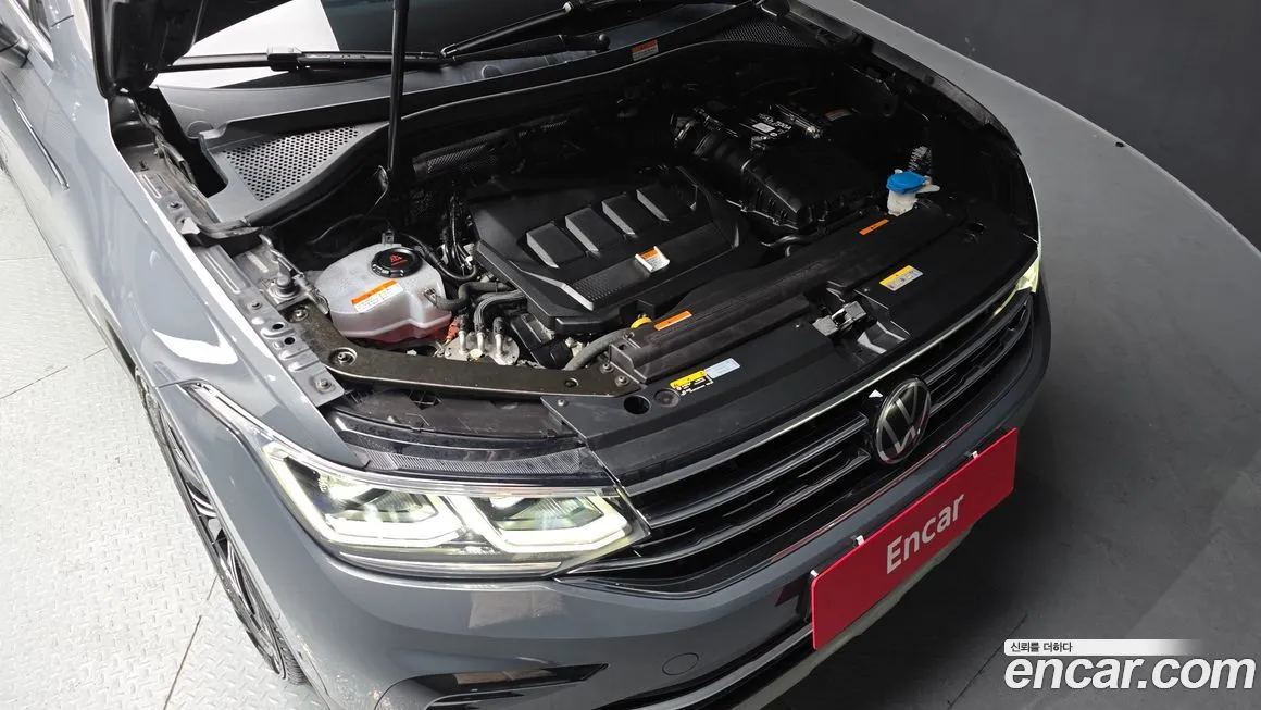 Volkswagen Tiguan — фото 6