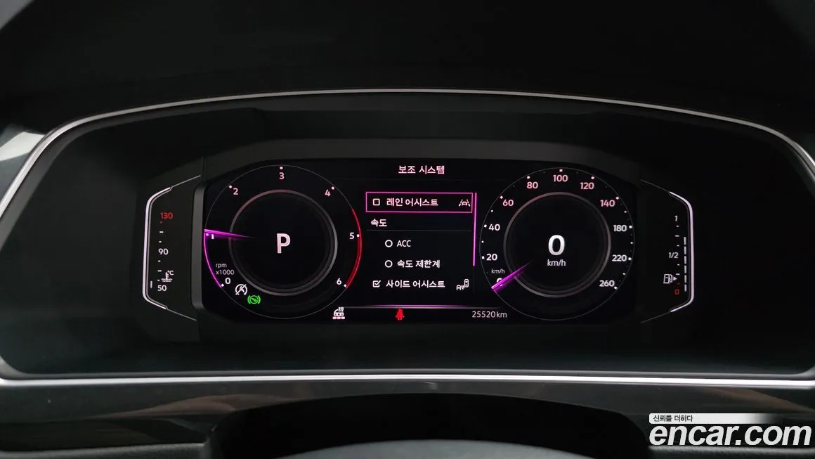 Volkswagen Tiguan — фото 8