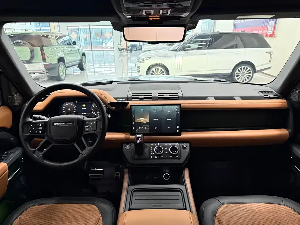 Land Rover Defender — фото 9