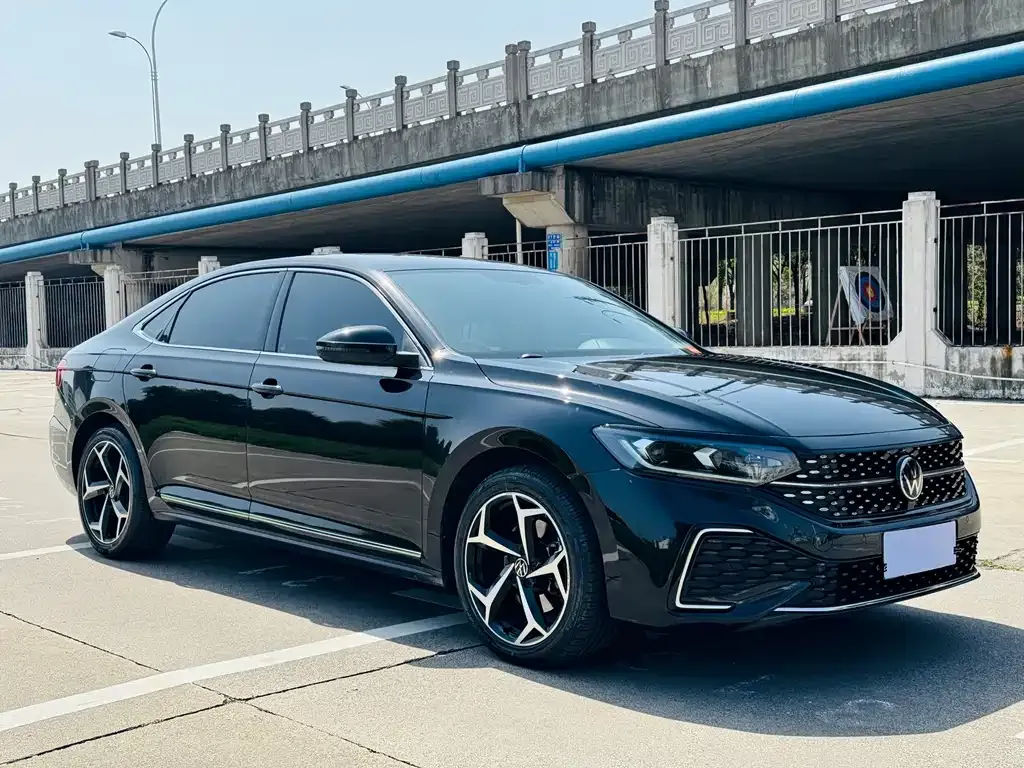 Volkswagen Passat — фото 3