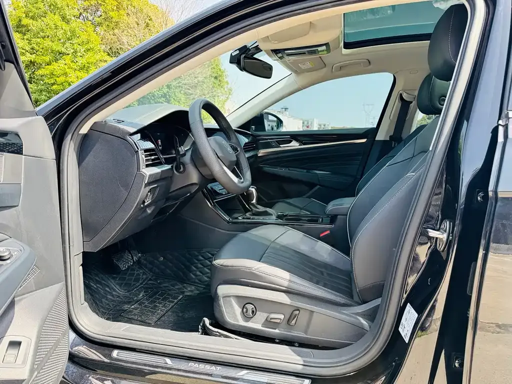Volkswagen Passat — фото 7