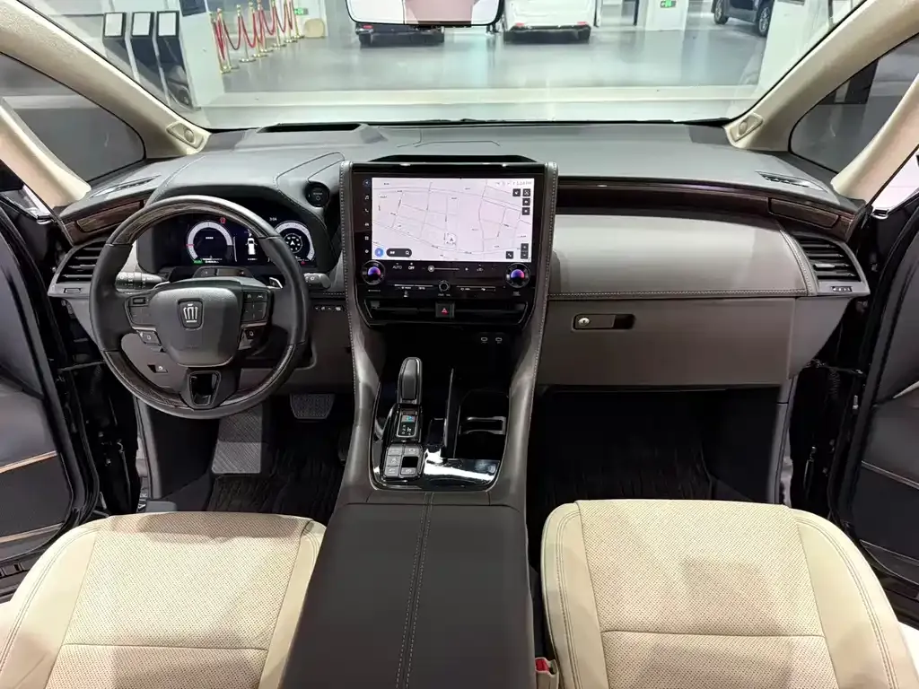 Toyota Vellfire 2024 из CN, фото 5