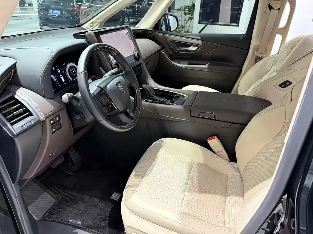 Toyota Vellfire 2024 из CN, фото 8