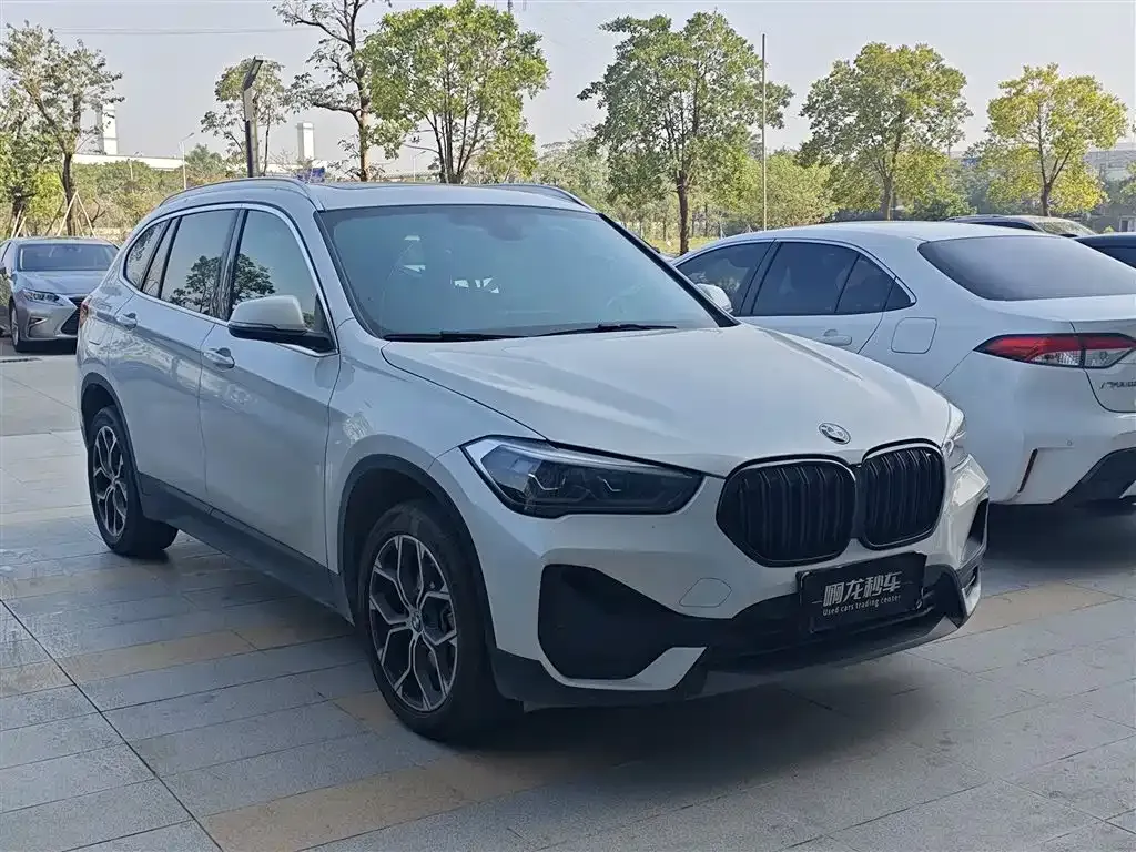 BMW X1 — фото 9