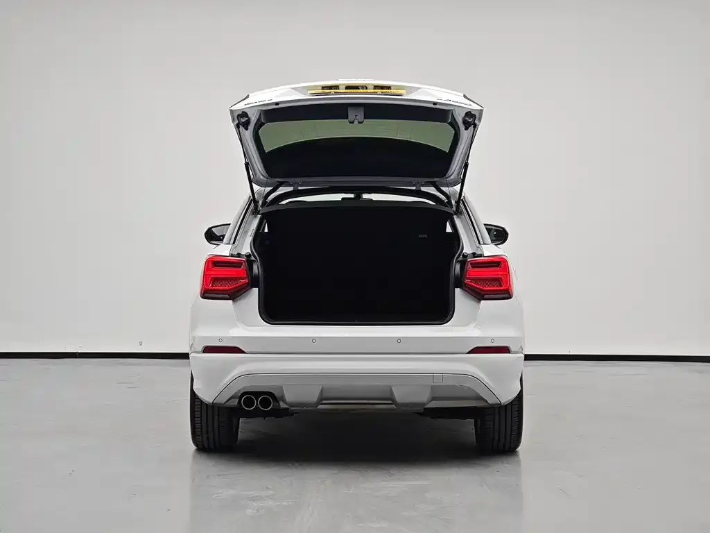 Audi Q2L 2021 из CN, фото 4