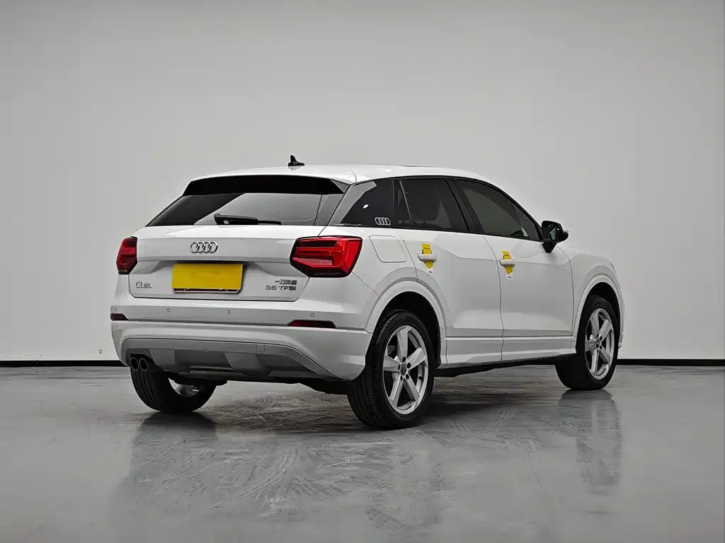 Audi Q2L 2021 из CN, фото 6