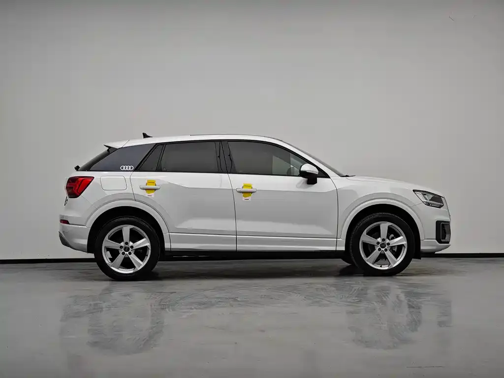 Audi Q2L 2021 из CN, фото 5