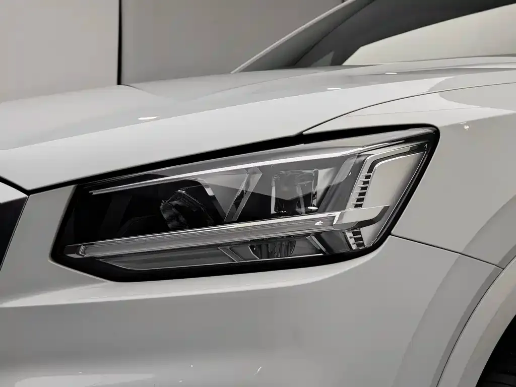 Audi Q2L 2021 из CN, фото 8