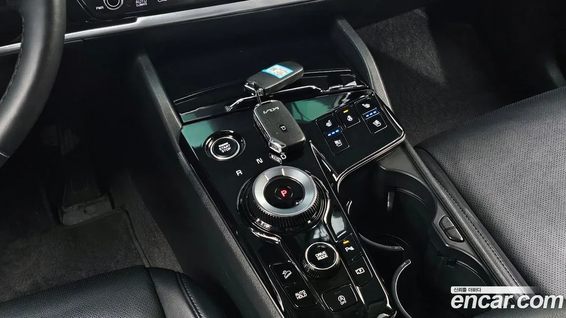 Kia Sportage — фото 9