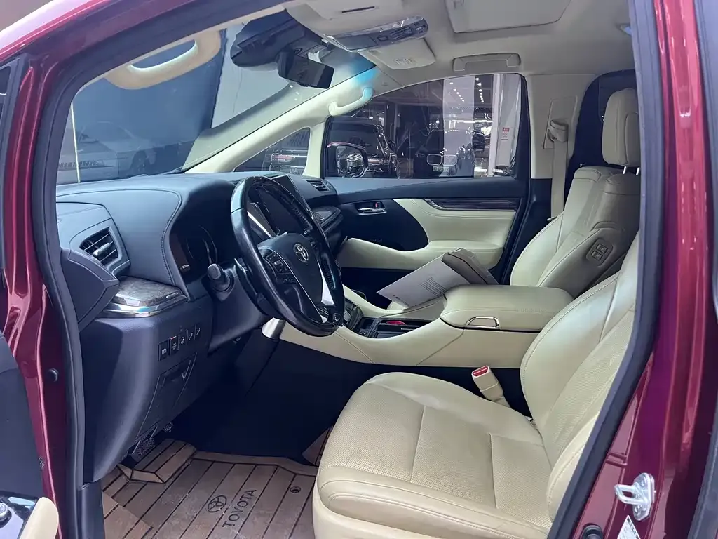 Toyota Alphard 2022 из CN, фото 5