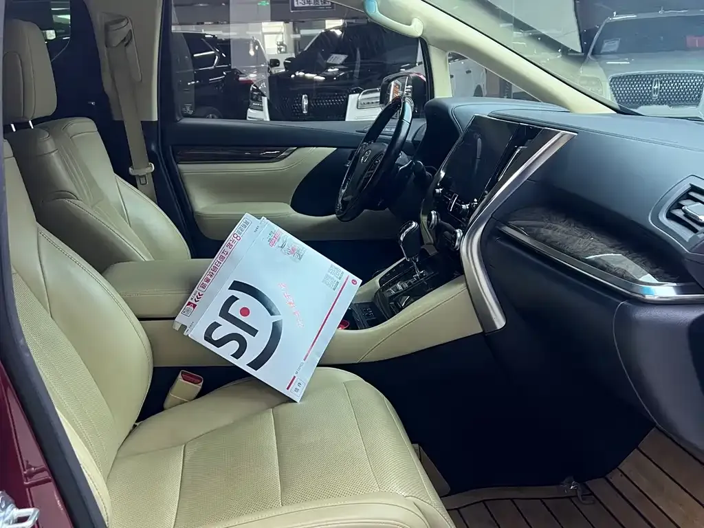 Toyota Alphard 2022 из CN, фото 6