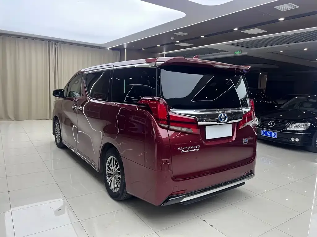 Toyota Alphard 2022 из CN, фото 9