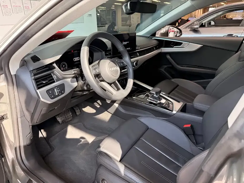 Audi A5 (Import) — фото 2