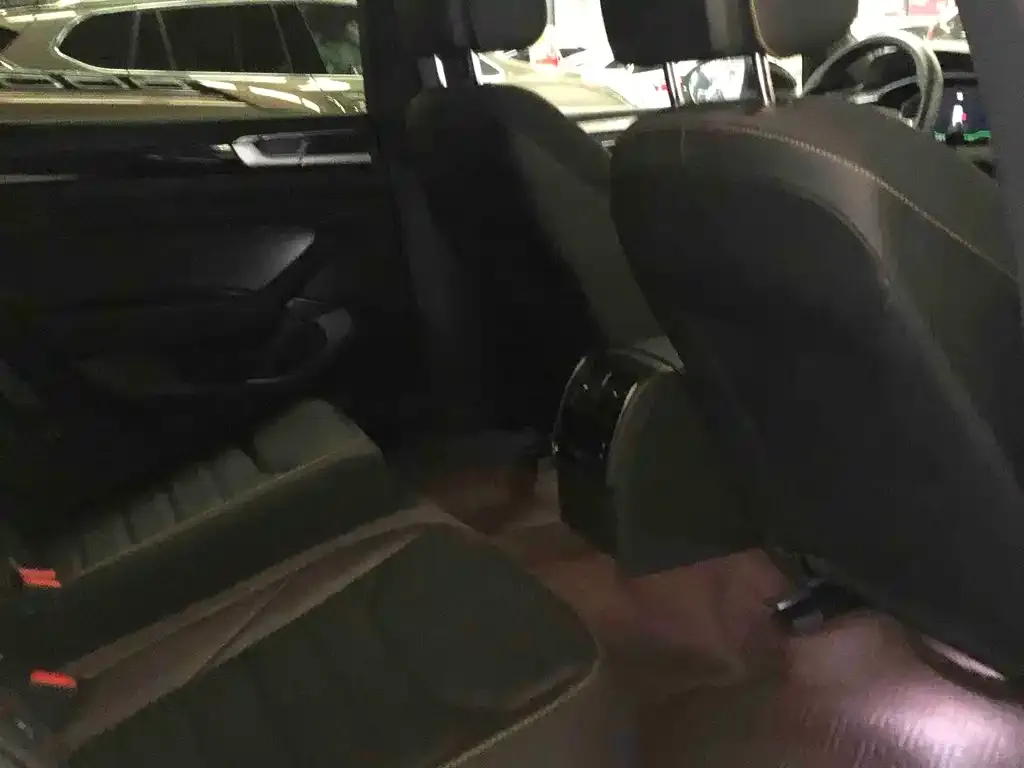 Volkswagen CC 2022 из CN, фото 6