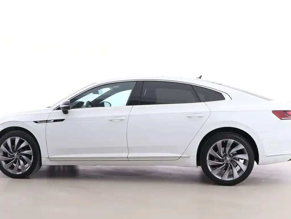 Volkswagen CC 2022 из CN, фото 4