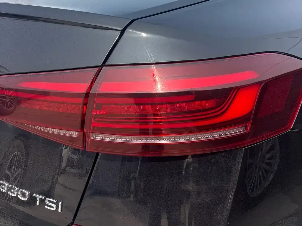 Volkswagen Passat — фото 6