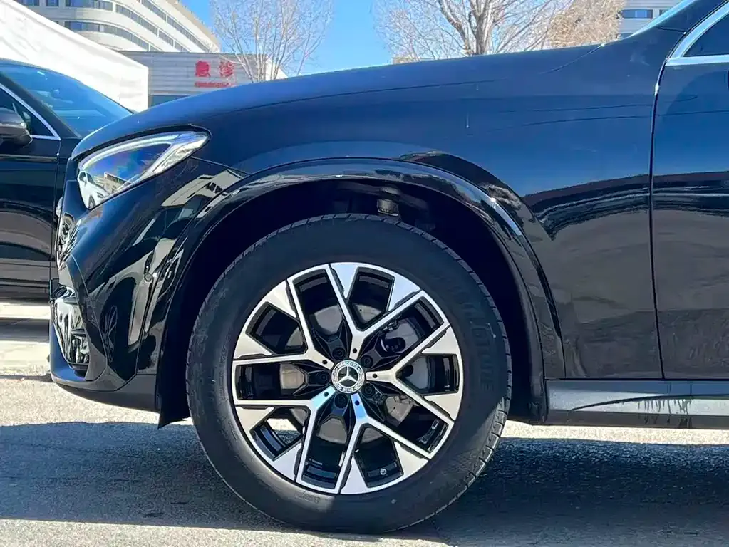 Mercedes-Benz GLC — фото 4
