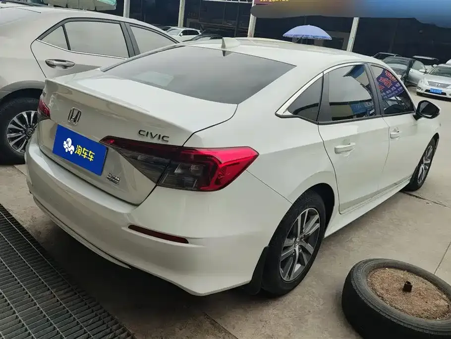 Honda Civic — фото 7