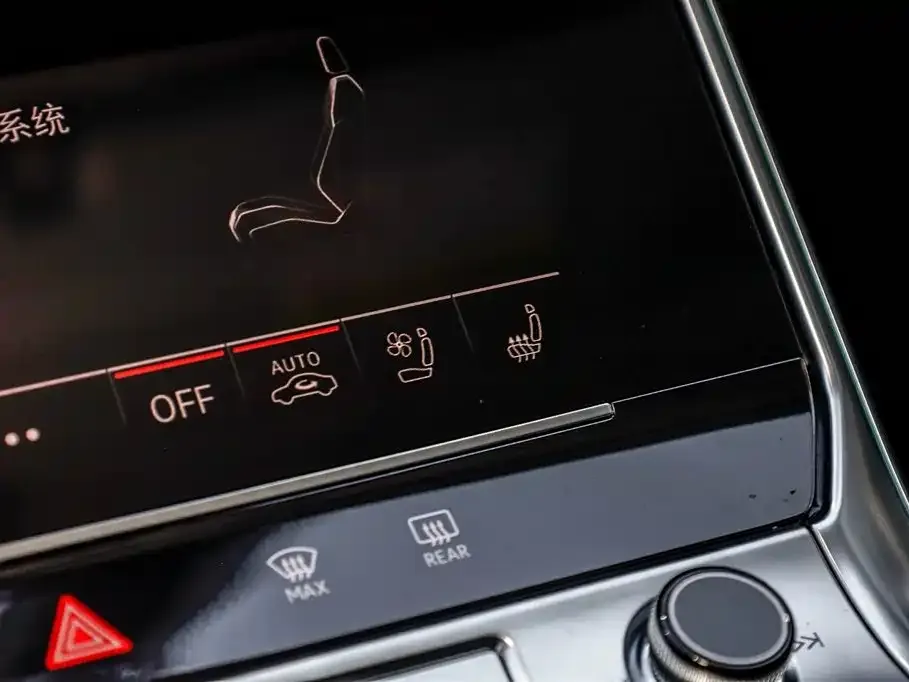 Audi A6L — фото 7
