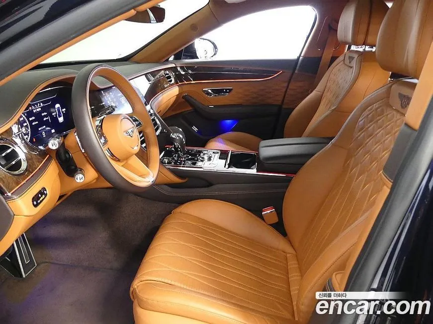 Bentley Flying Spur 2023 из KR, фото 7