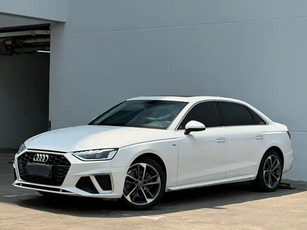 Audi A4L 2021 из CN, фото 1