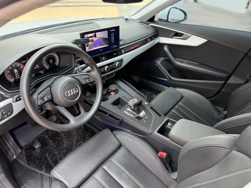 Audi A4L 2021 из CN, фото 8