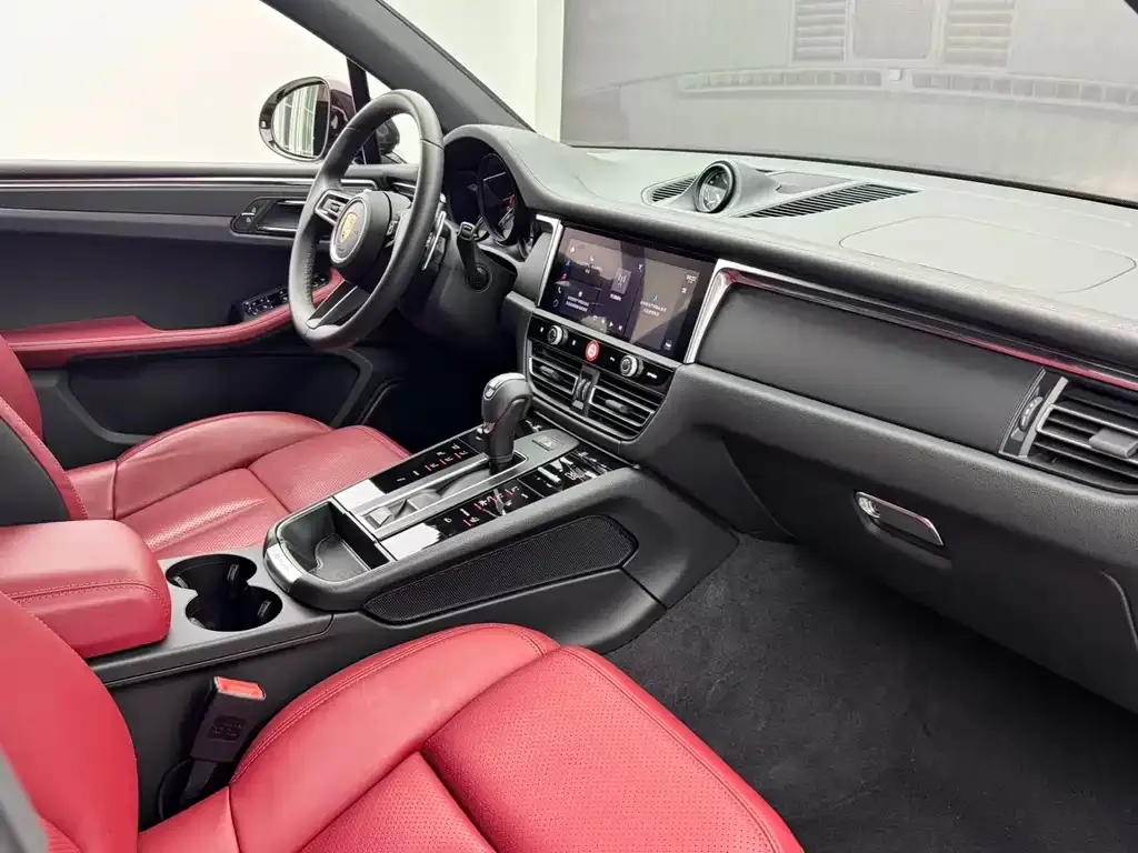 Porsche Macan 2025 из CN, фото 5