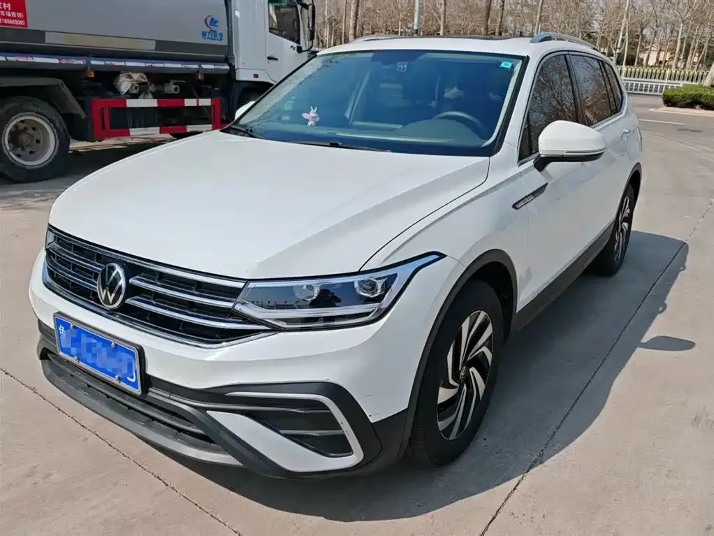 Volkswagen Tiguan L 2022 из CN, фото 1