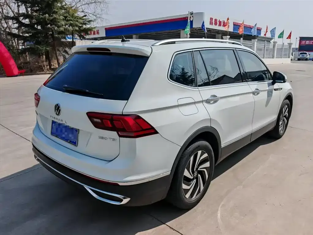 Volkswagen Tiguan L 2022 из CN, фото 10