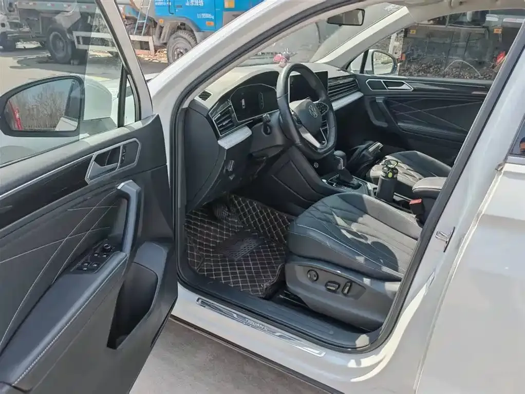Volkswagen Tiguan L 2022 из CN, фото 9