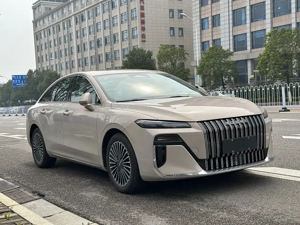 Roewe M7 DMH 2026 из CN, фото 6