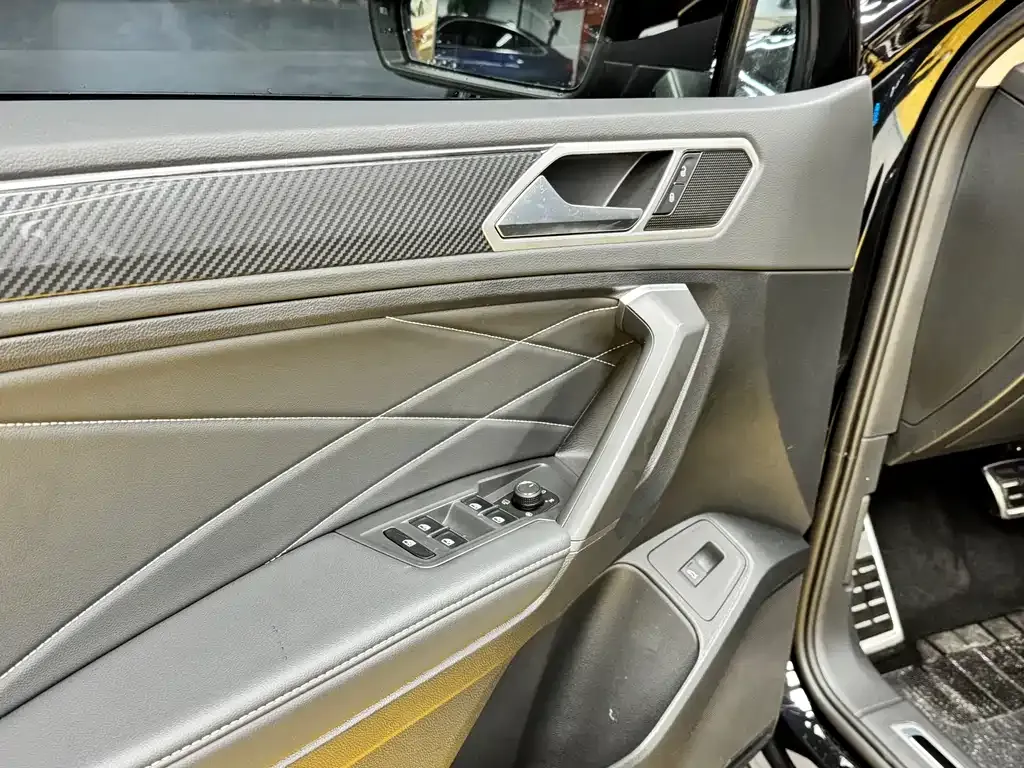 Volkswagen Tiguan L 2023 из CN, фото 5