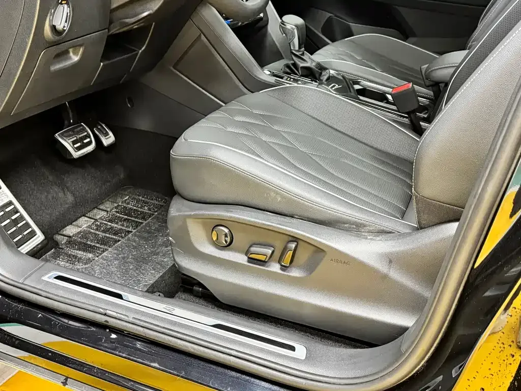 Volkswagen Tiguan L 2023 из CN, фото 6